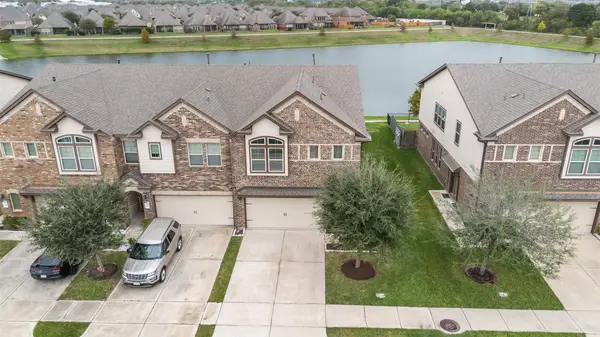 1234 Willow Plains Lane, Rosenberg, TX 77471