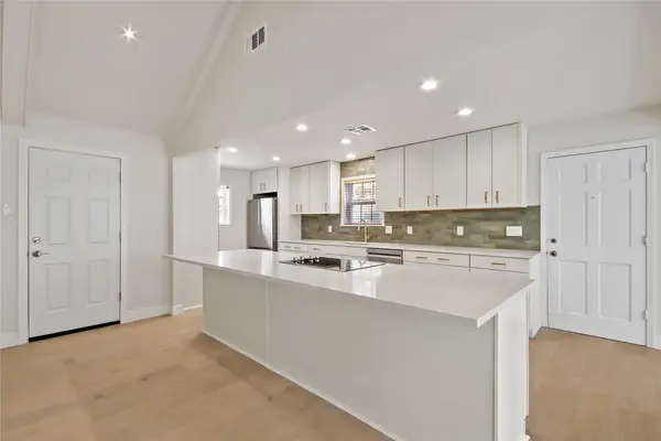 2126 Potomac Drive, Houston, TX 77057