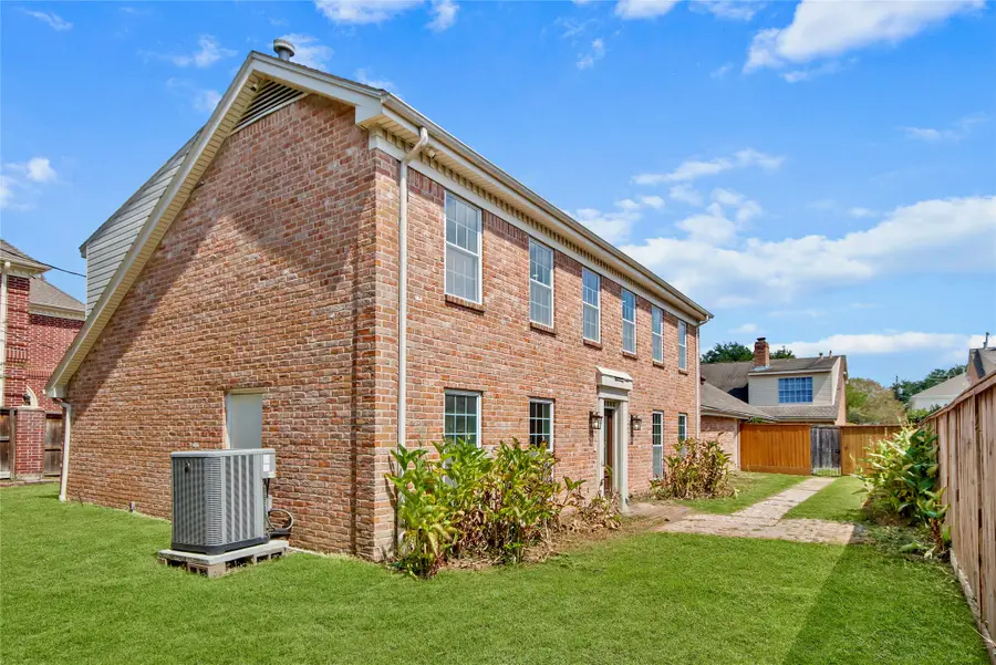 2126 Potomac Drive, Houston, TX 77057 - #2