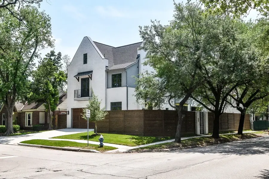 2247 North Boulevard, Houston, TX 77098 - #2