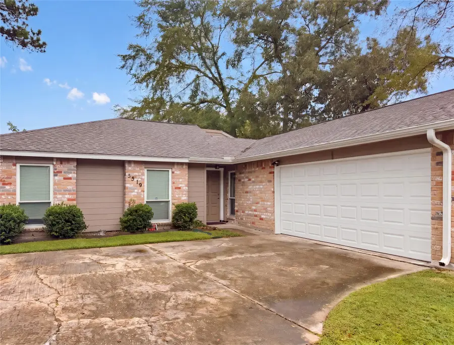 5519 Lynngate Drive, Spring, TX 77373 - #2