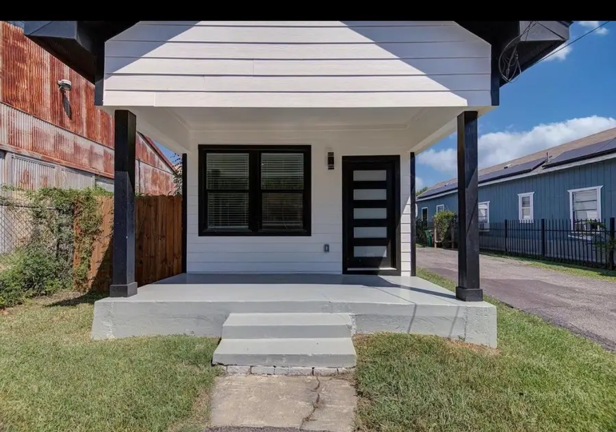 7001 Avenue P, Houston, TX 77011 - #3