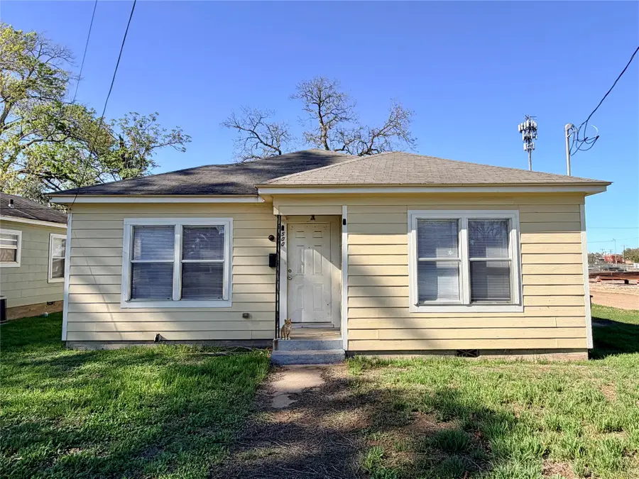 500 W Third Street, Brenham, TX 77833 - #3