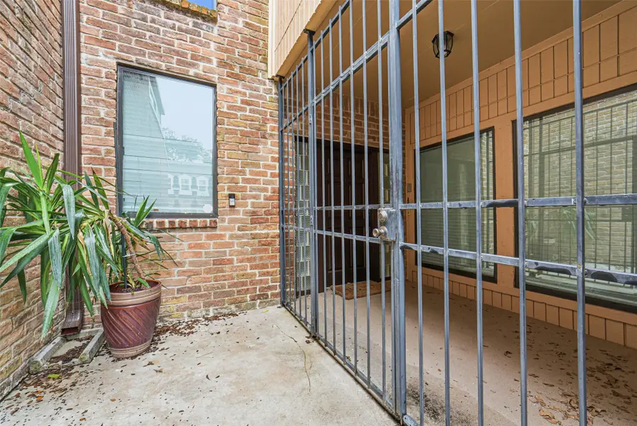 15159 Kimberley Court #38, Houston, TX 77079 - Image #3