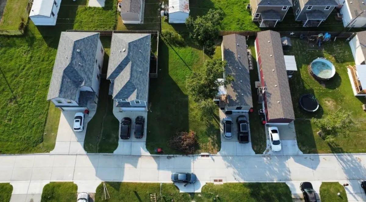 134 Egret Canal S, Baytown, TX 77523 - #1