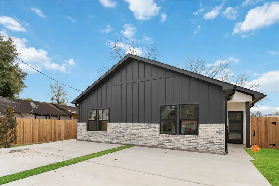 4314 Stassen Street, Houston, TX 77051 - Image #2