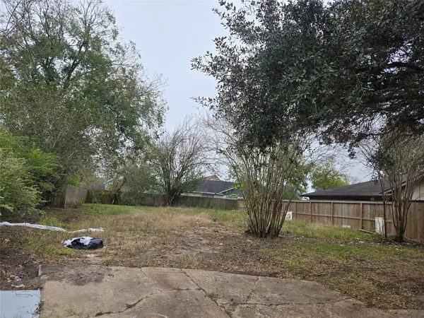 7111 Towerview Lane, Houston, TX 77489