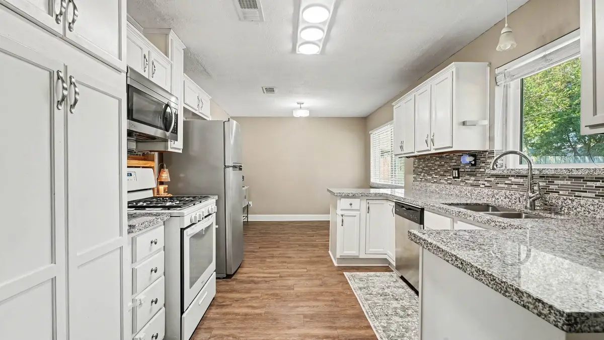 409 East X Street, Deer Park, TX 77536 - #1