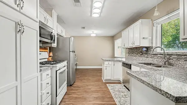 409 East X Street, Deer Park, TX 77536