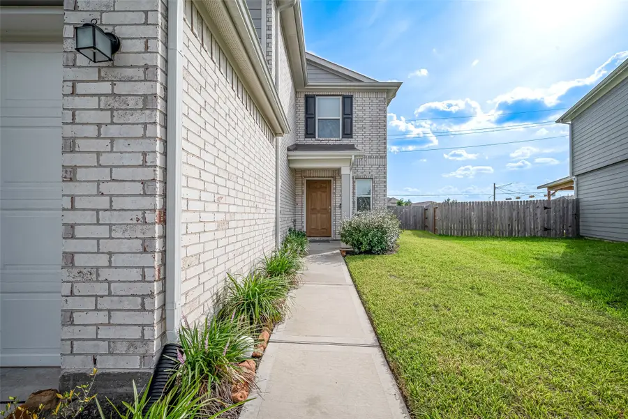 23335 Greenway Creek Lane, Spring, TX 77373 - Image #3