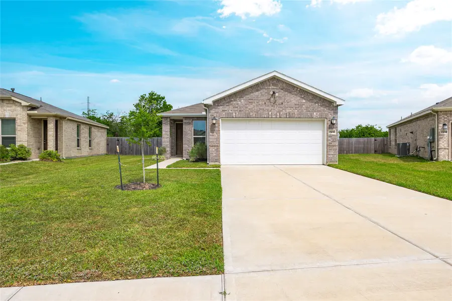 7318 Donnino Drive, Texas City, TX 77591 - #3