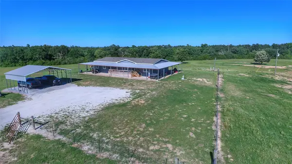 6086 Fm 1511, Centerville, TX 75833