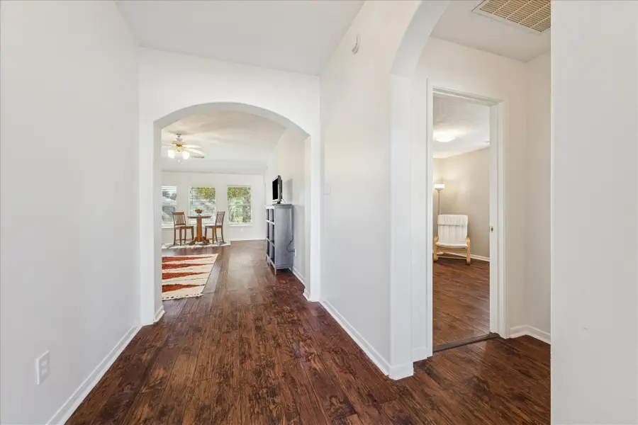 814 Sand Dollar Court, La Marque, TX 77568 - Image #2