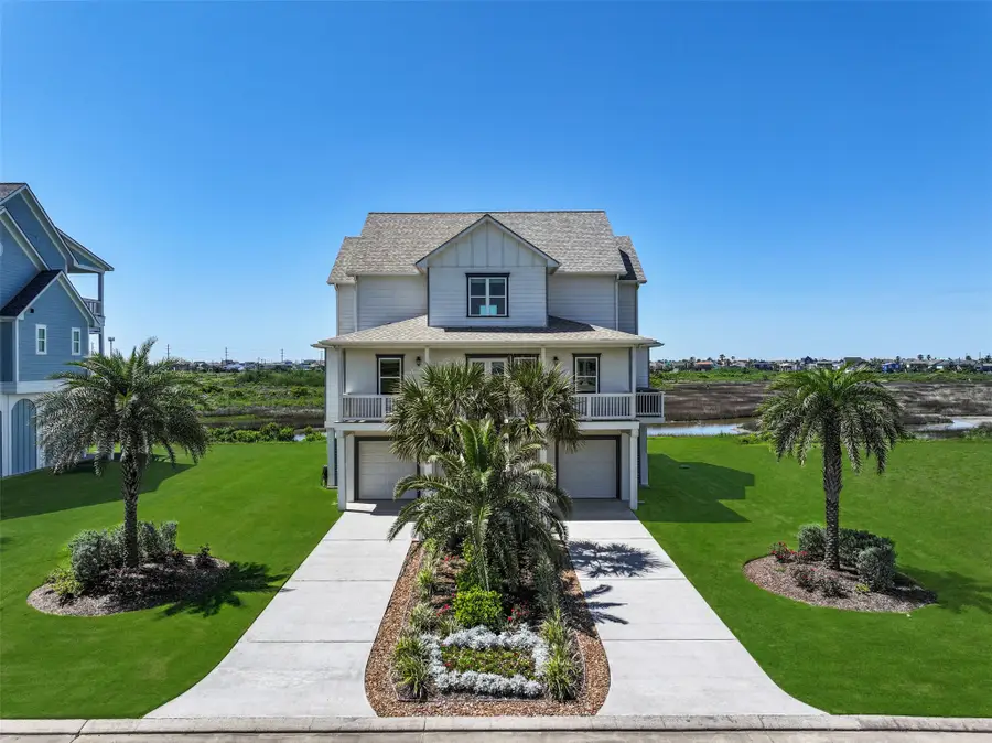 3914 Curlew Drive, Galveston, TX 77554 - Image #2