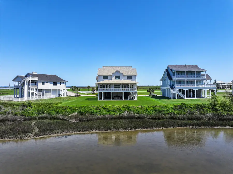 3914 Curlew Drive, Galveston, TX 77554 - Image #3