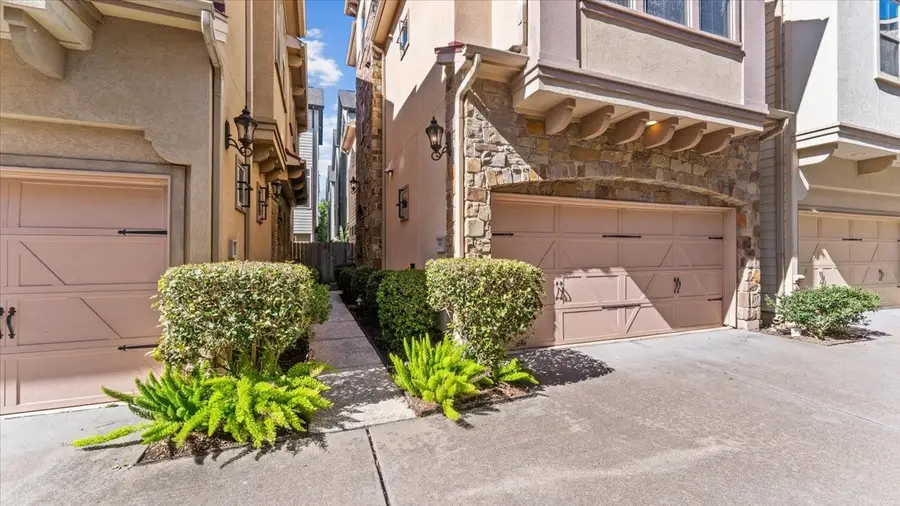 931 W 23rd Street #I, Houston, TX 77008 - #3