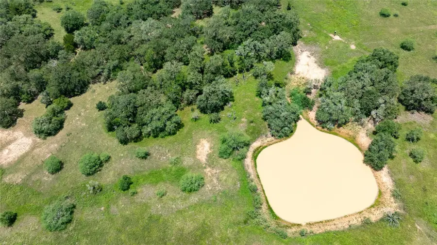 000 County Road 15aa, Hallettsville, TX 77964 - #2