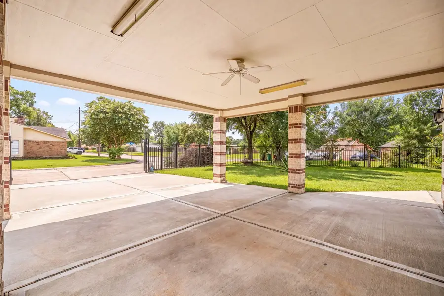 600 River Bend Drive, Baytown, TX 77521 - #3