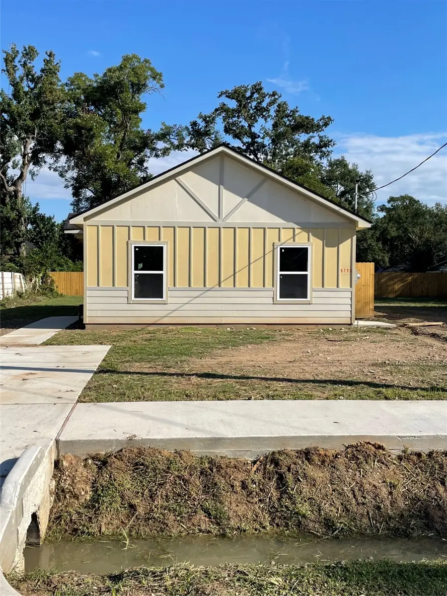 5713 Rietta Street, Houston, TX 77016 - Image #2