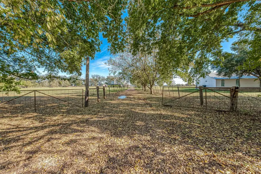 4502 Gainsborough Drive, Brookshire, TX 77423 - #3