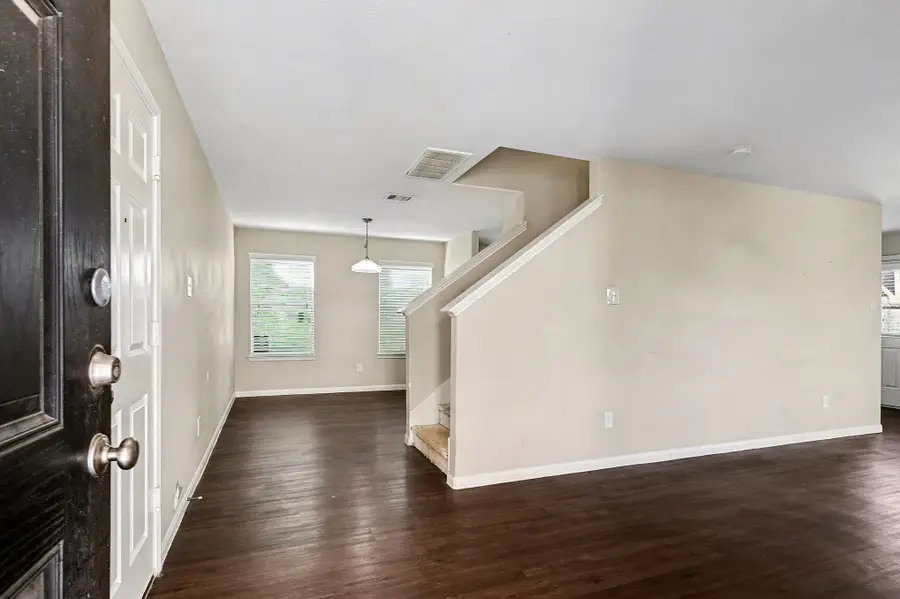 882 Darbydale Crossing Lane, Houston, TX 77090 - Image #3