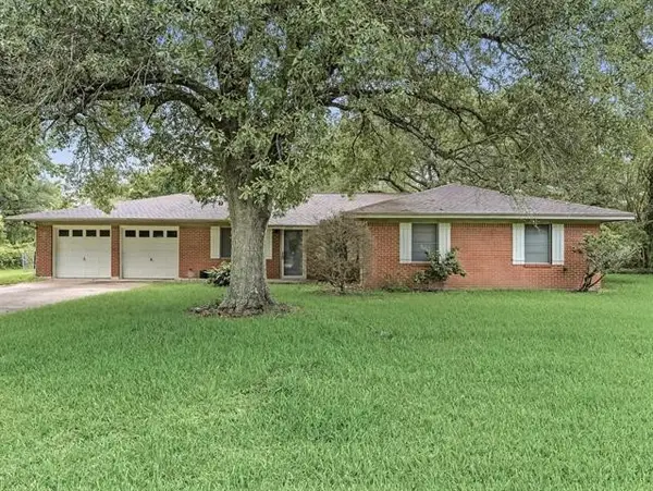 2020 35th Street, Orange, TX 77630