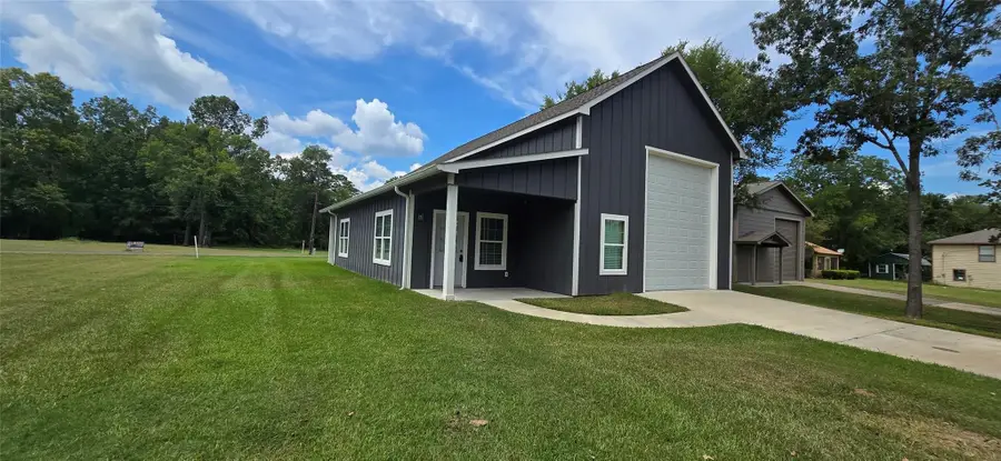 431 Old Post Road S, Livingston, TX 77351 - #2