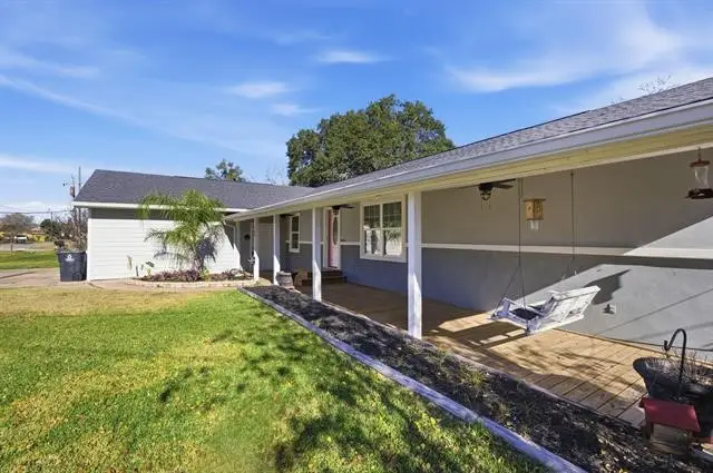 265 E Darby Street, Bridge City, TX 77611 - #3