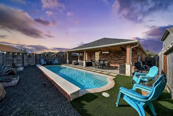 550 Winburn Tide Lane, La Porte, TX 77571