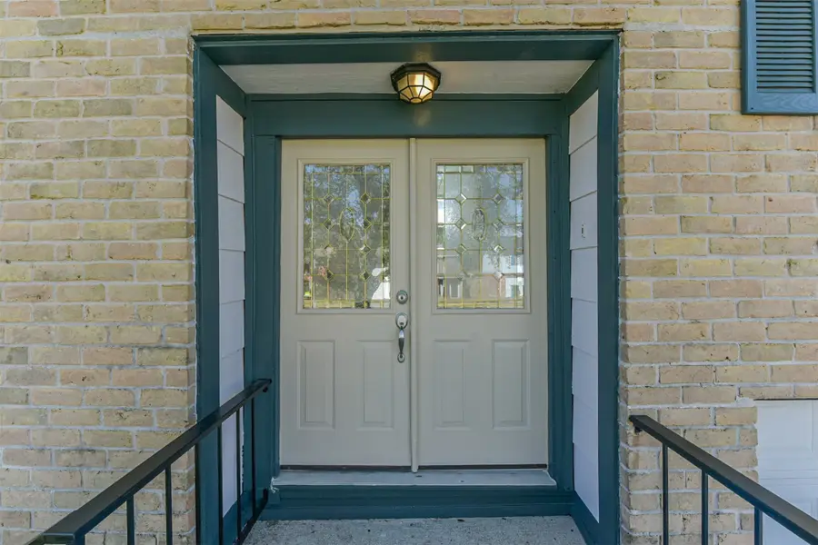 406 Mcconn Court, Houston, TX 77598 - Image #3