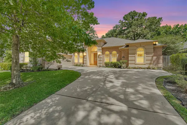 110 Wick Willow Drive, Montgomery, TX 77356