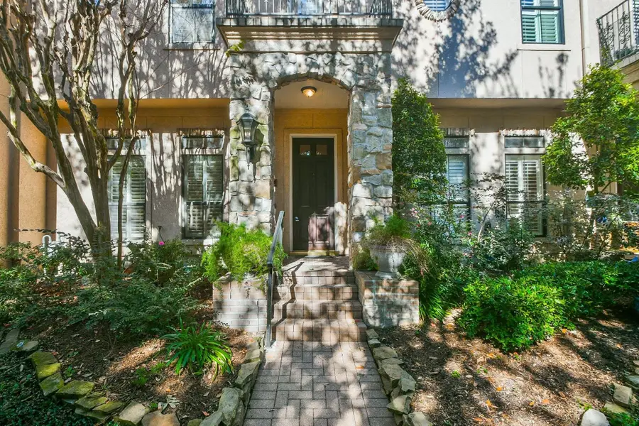 3326 Memorial Crest Boulevard, Houston, TX 77007 - Image #2