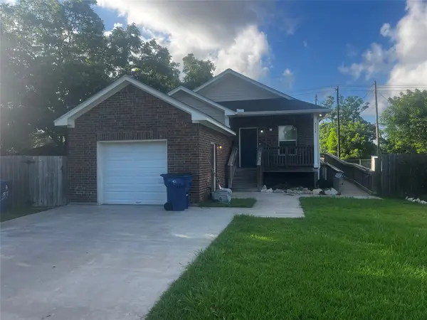 3134 Babin Drive, Texas City, TX 77590