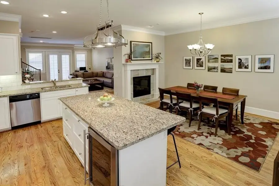 916 Lawrence Street #C, Houston, TX 77008 - #3