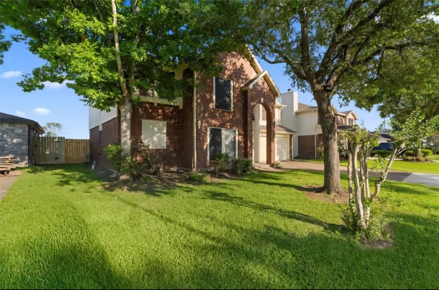 218 Savannah Moss Drive, Richmond, TX 77469 - Image #2