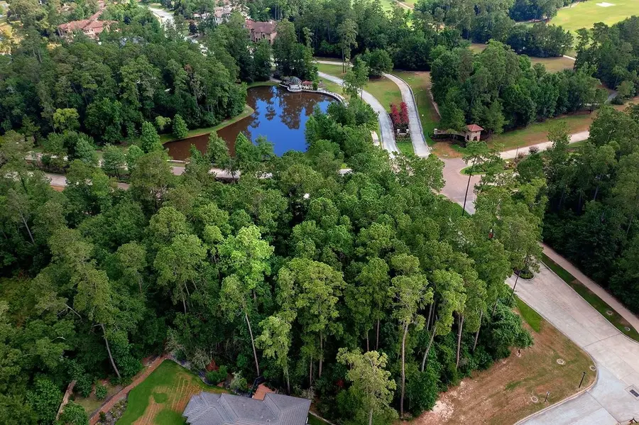 67 N Glenwild Circle, Spring, TX 77389 - Image #2