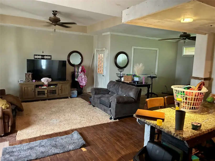 182 County Rd 2665 Road, Devine, TX 78016 - #3