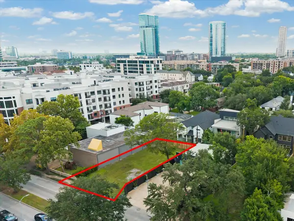 2238 Richmond Avenue, Houston, TX 77098