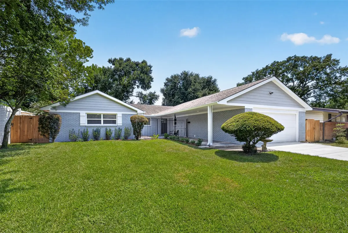4421 Waycross Drive, Houston, TX 77035 - #1