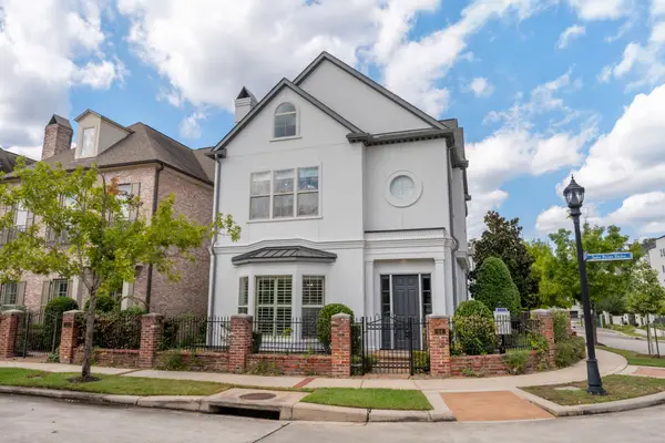 14 Jetty Point Drive, The Woodlands, TX 77380