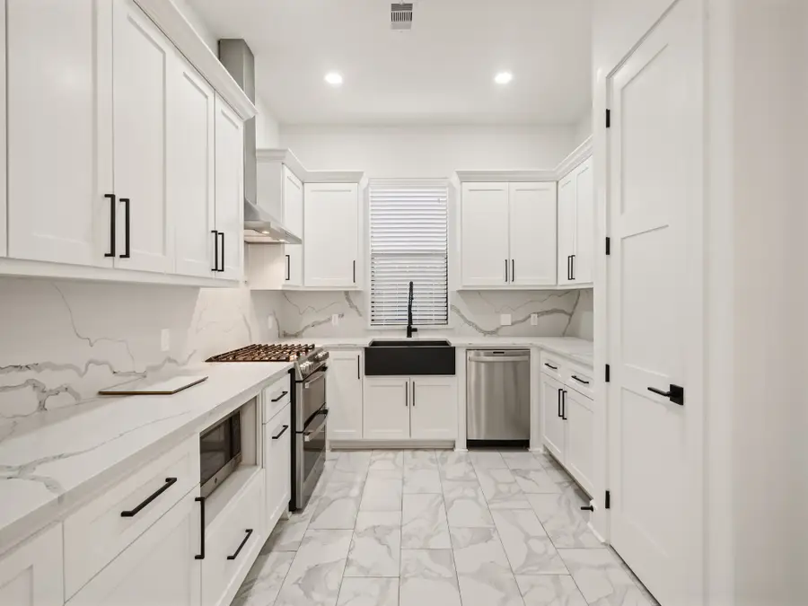 2416 Sumpter Street #A, Houston, TX 77026 - #3