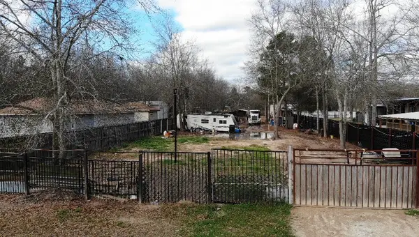 1036 County Road 5003, Cleveland, TX 77327