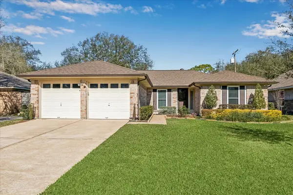 3202 Sand Reef Lane, League City, TX 77573