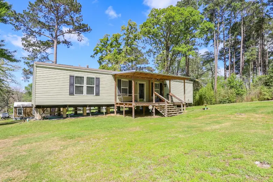 275 Bryan Street, Zavalla, TX 75980 - #2