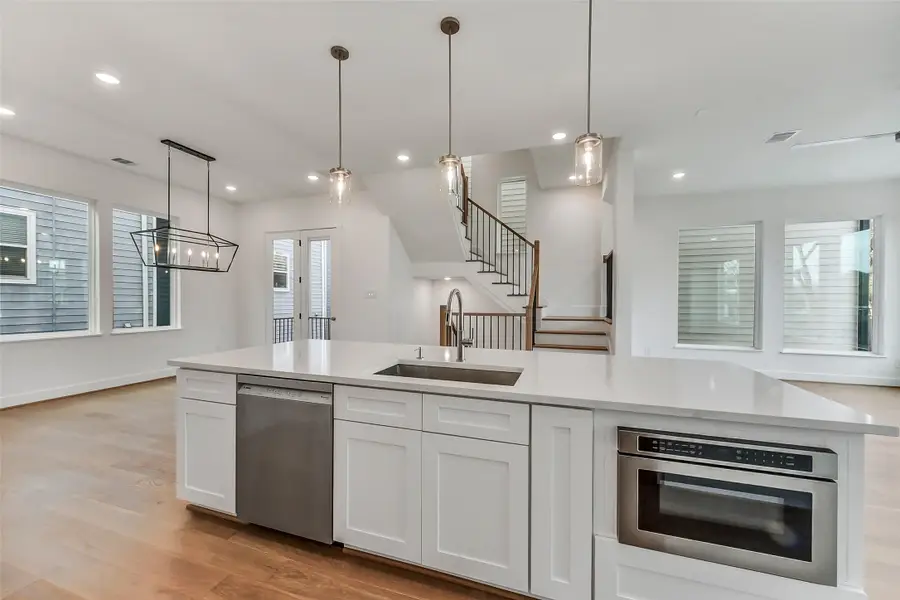 806 Fisher Street #E, Houston, TX 77018 - #3