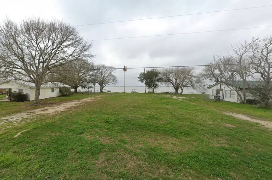 62 Trout Street, Palacios, TX 77465 - #2