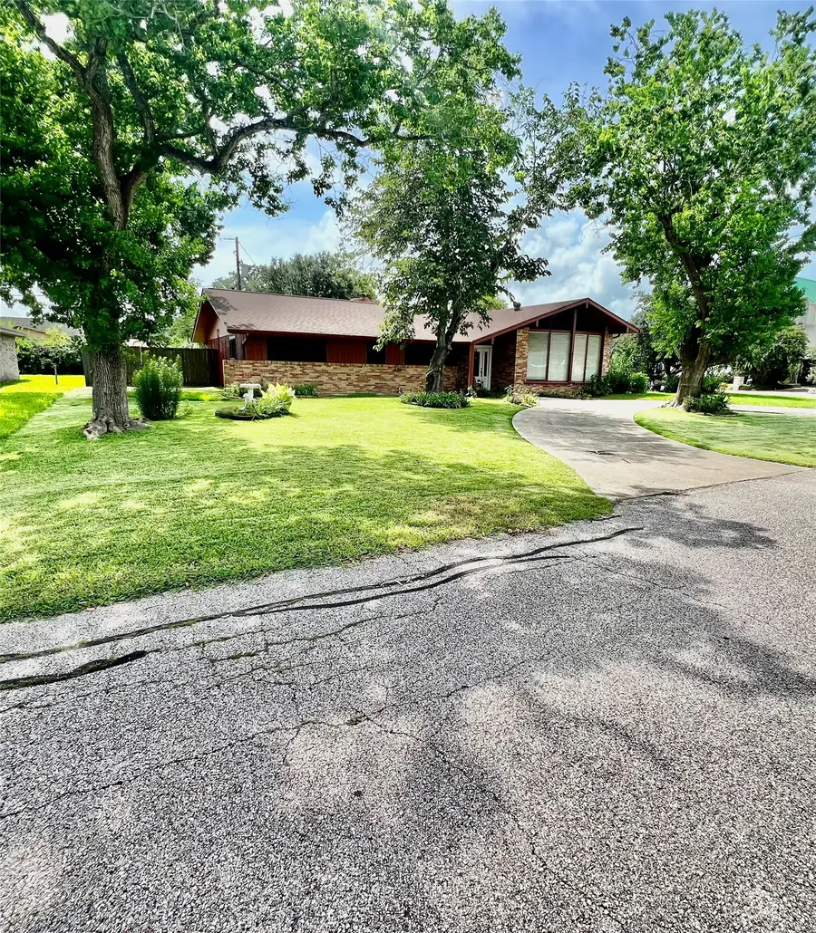 3802 Dolphin Lane, La Porte, TX 77571 - #3