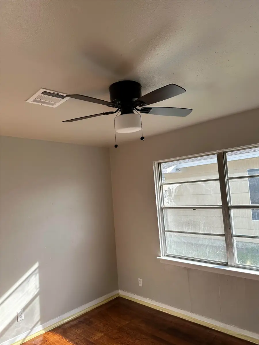 5810 Flamingo Drive, Houston, TX 77033 - #2