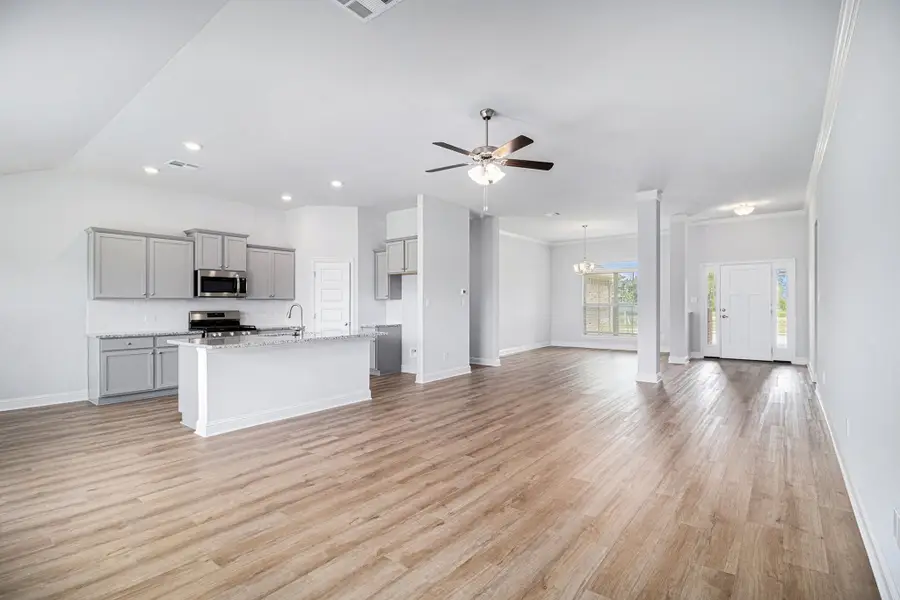 9 Keystone Court, Angleton, TX 77515 - #3