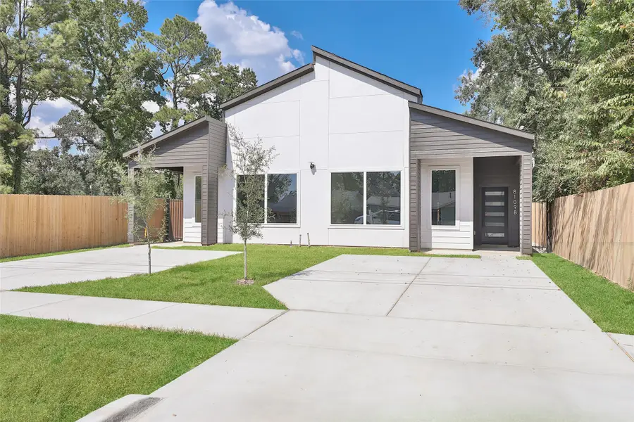 8109 Cabot Street #A/B, Houston, TX 77078 - #2